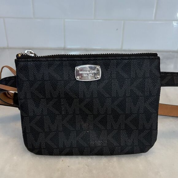 Michael Kors Crossbody Bag Purse Signature Monogram Coated Canvas Belt Bag - Picture 2 of 16